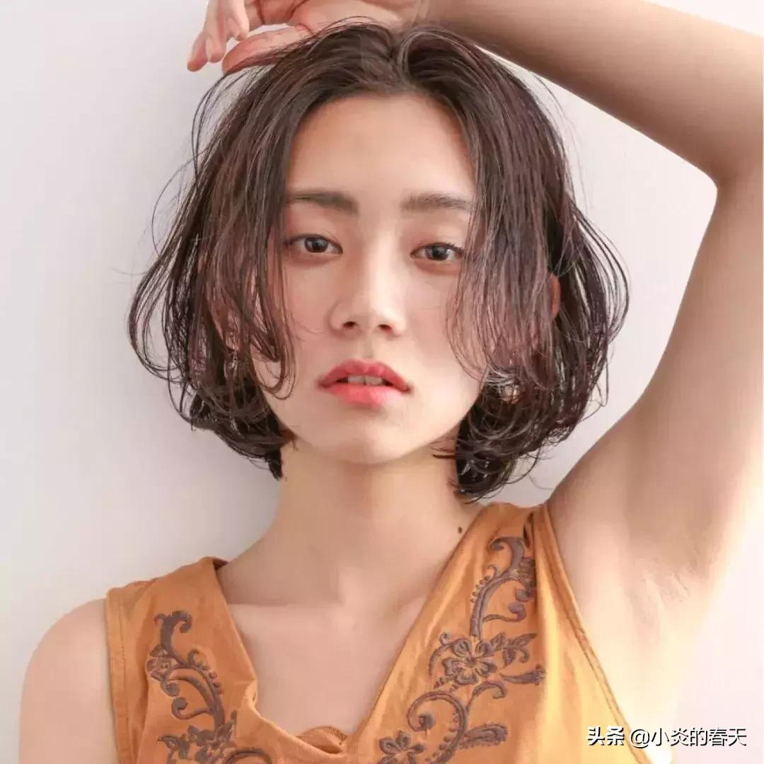 刘海尴尬期怎么扎马尾学生,刘海处于尴尬期要怎么扎才好看