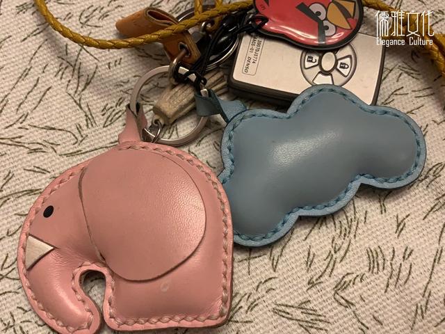 「EDC」电台女主播的EDC，难得一见的电子产品装备大全