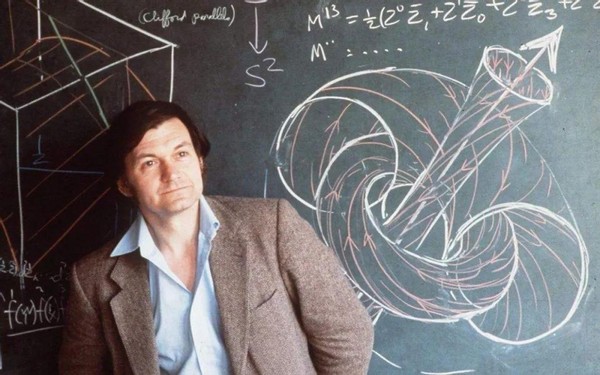 宇宙里的黑洞是不是不一样的世界,宇宙中的黑洞到底是什么样子