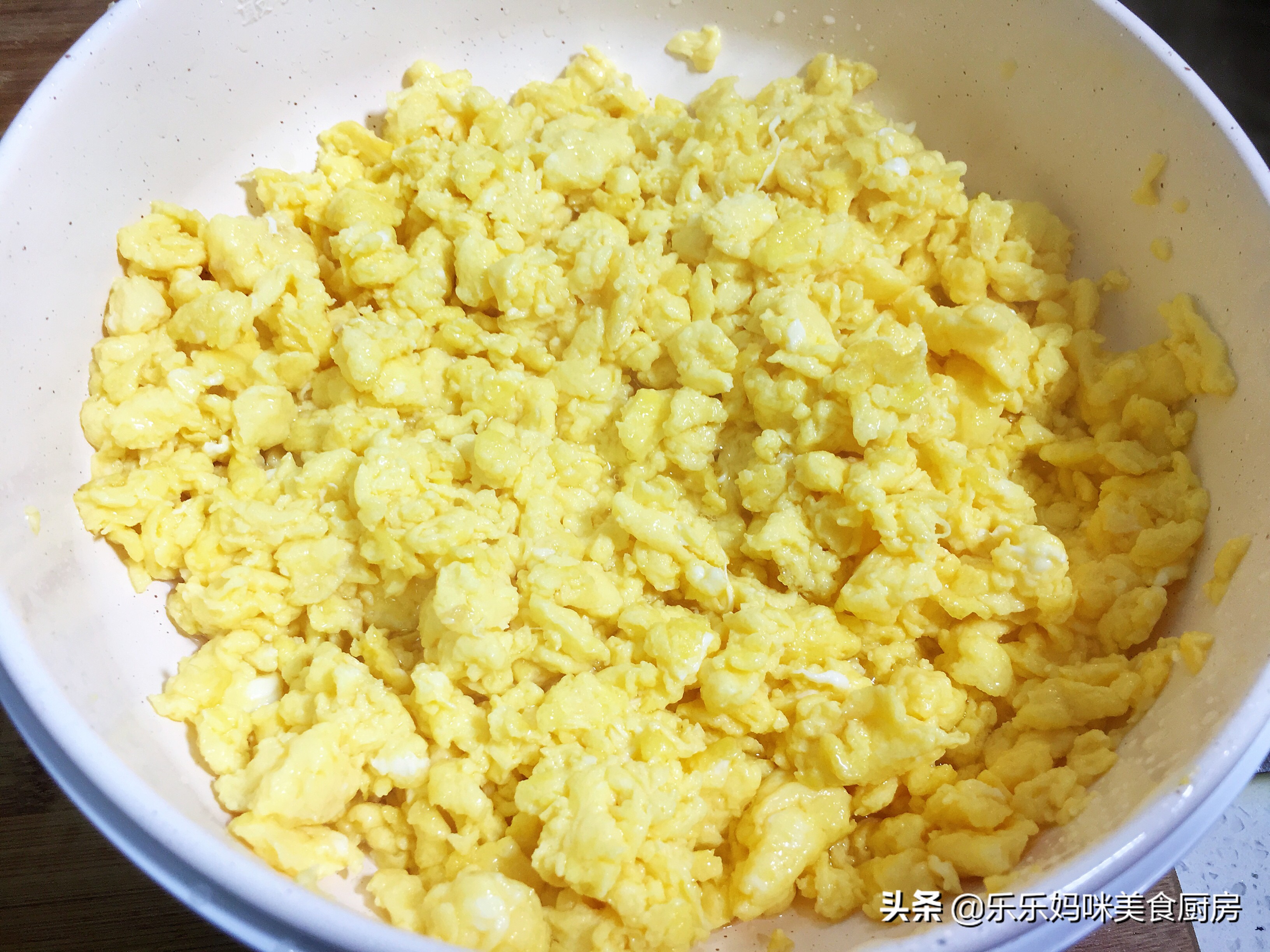 素饺子馅怎么调最好吃家常做法,素饺子什么馅好吃又简单做法