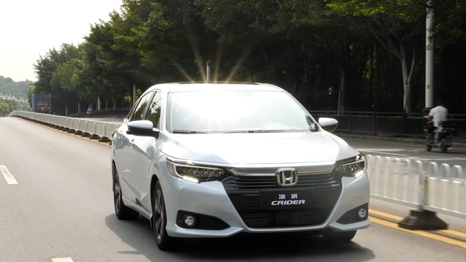 10万左右新车轿车推荐,20万左右买这3台轿车实用又有面子