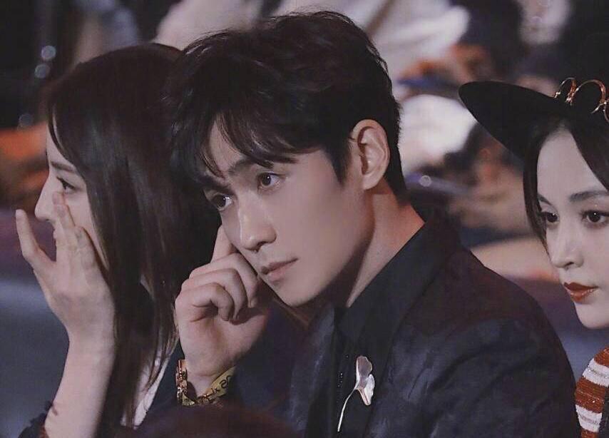 朱一龙被粉丝花式催婚,朱一龙凭实力单身扎心了