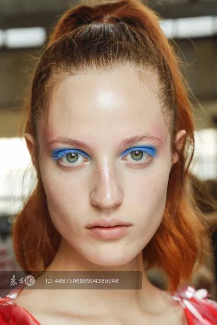 EIGSHOW丨鞠婧祎、李艺彤的仙女春夏妆容能让你美出新高度！