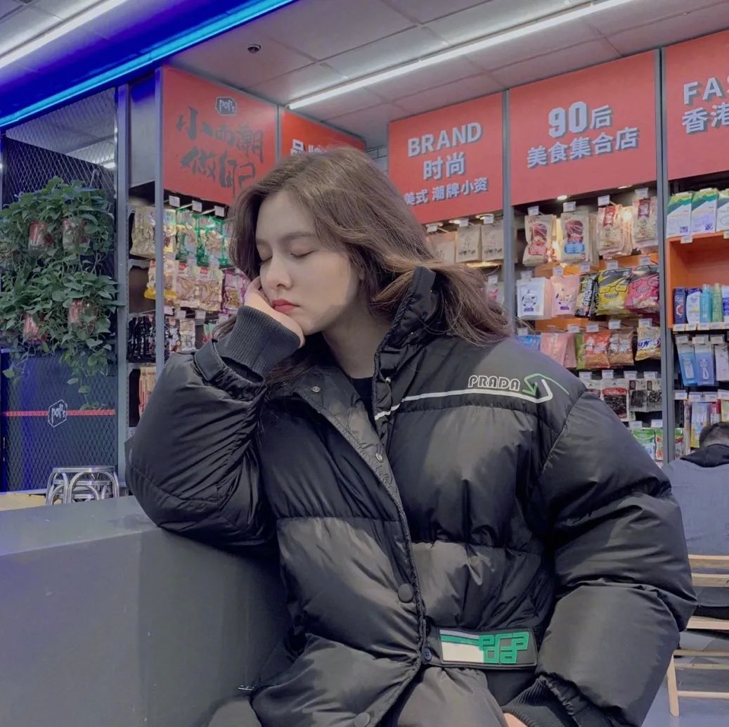 羽绒服种草清单图片大全,冬天的c位50件羽绒服种草清单来了