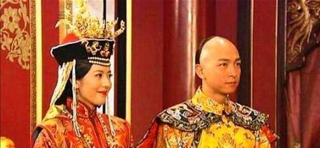 同治皇帝载淳的一生就和自己的年号一样“同治”悲催的傀儡皇帝