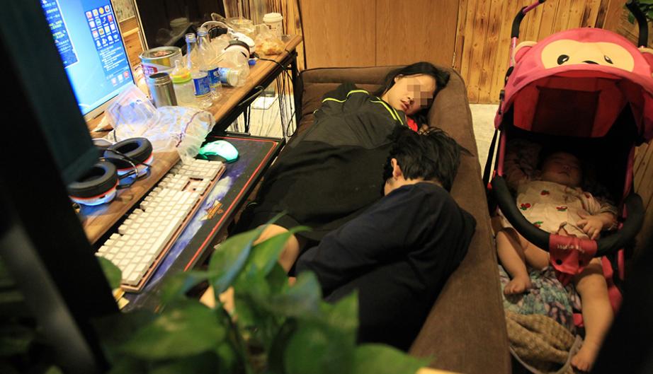 日本女人的态度取决于男人的收入,日本女人没钱的真实生活