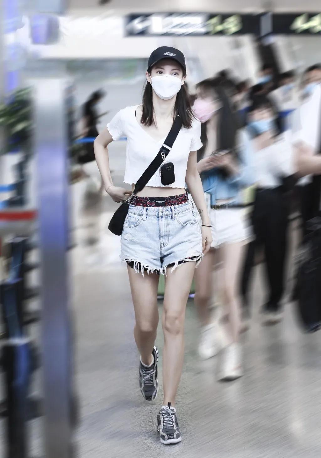 乘风破浪的姐姐背的包包,乘风破浪的姐姐们有哪些