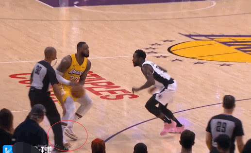 詹姆斯最后一投掘金犯规了吗,詹姆斯最后一攻被犯规原视频