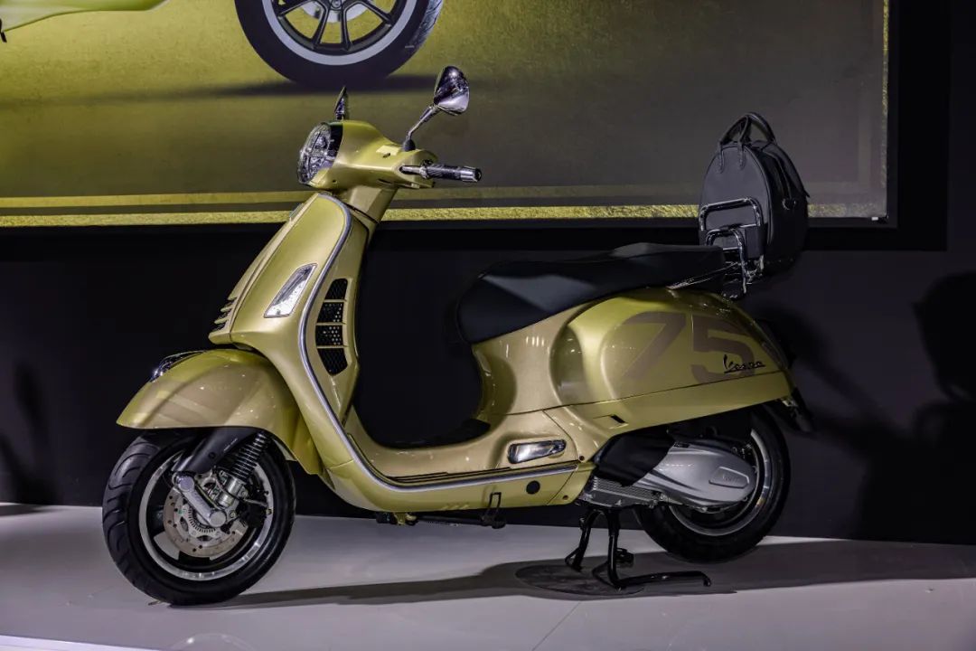 卖10多万的比亚乔vespa,北京摩展比亚乔medley