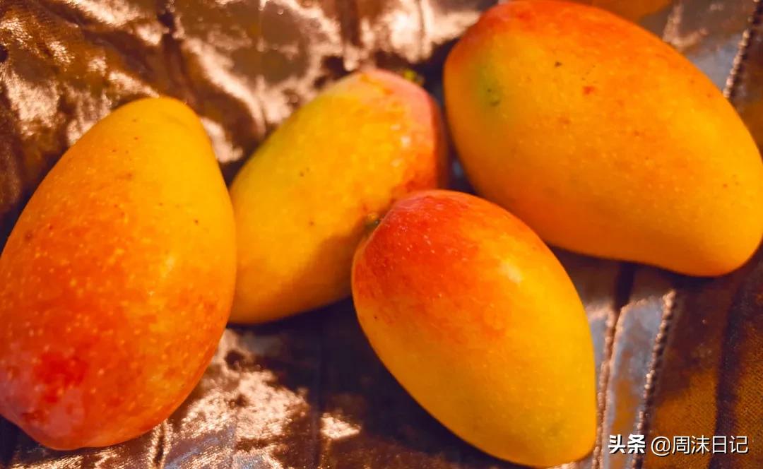 爆甜贵妃芒海南三亚,少吃点饭给榴莲留点空间