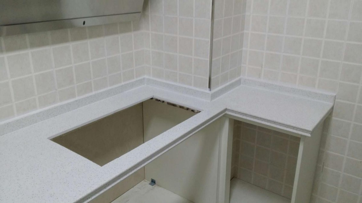 900元不锈钢橱柜,厨房橱柜1500一平质量好吗