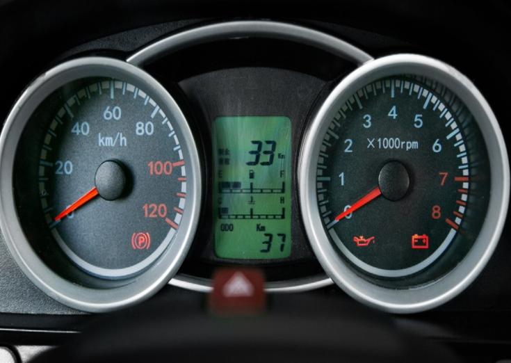 富路全封闭式燃油三轮摩托车新款,富路金骏马三轮摩托车驾驶体验