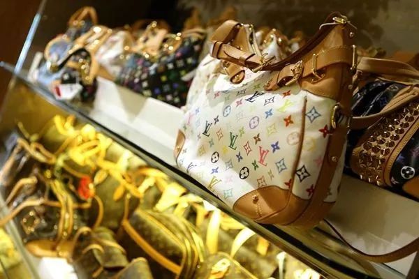 plum红布林寄卖可靠吗,plum红布林生存法则