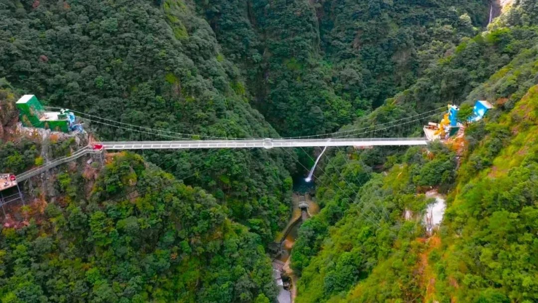 宁波五龙潭玻璃桥感觉怎么样,宁波五龙潭风景区玻璃桥