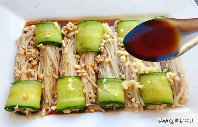 凉拌金针菇料汁的做法,家常金针菇凉拌菜做法大全