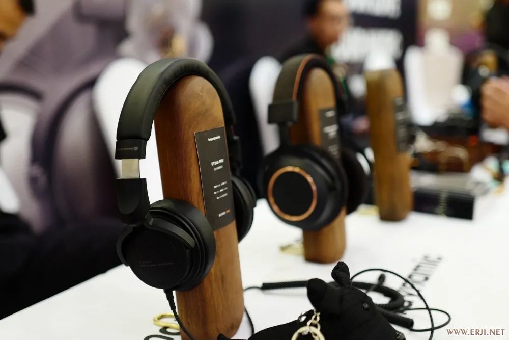 展商如何布展，才能让展位人气显得特别旺？成都国际耳机展大报道