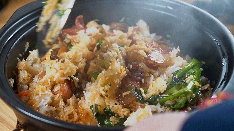 椰椰椰！这家人气椰子鸡专门店，光是汤底就喝饱了