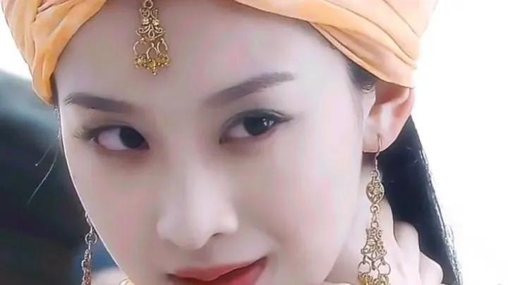 厚刘海和稀刘海哪个好看,厚刘海和八字刘海