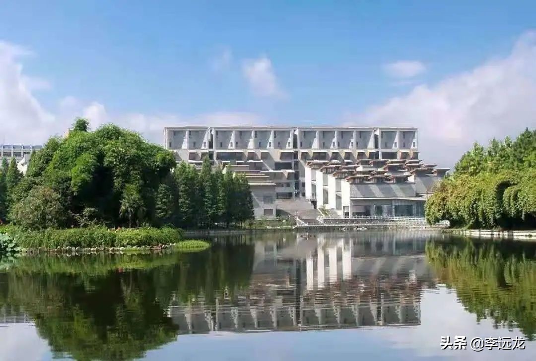 我的母校吉首大学外国语学院