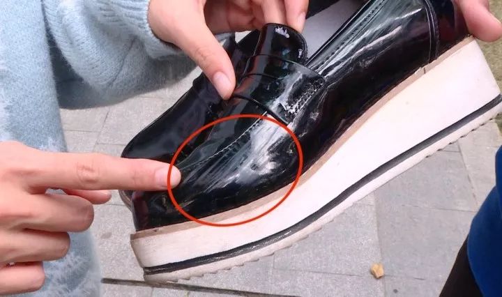 鞋子划痕滴风油精,把风油精滴到鞋子里