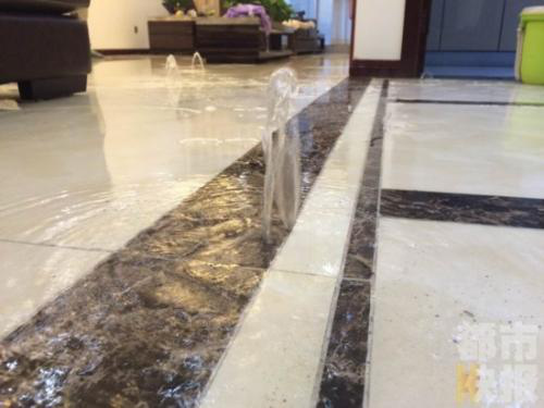 楼上跑水把楼下淹了提供什么证据,楼上邻居把我家淹了属于什么纠纷