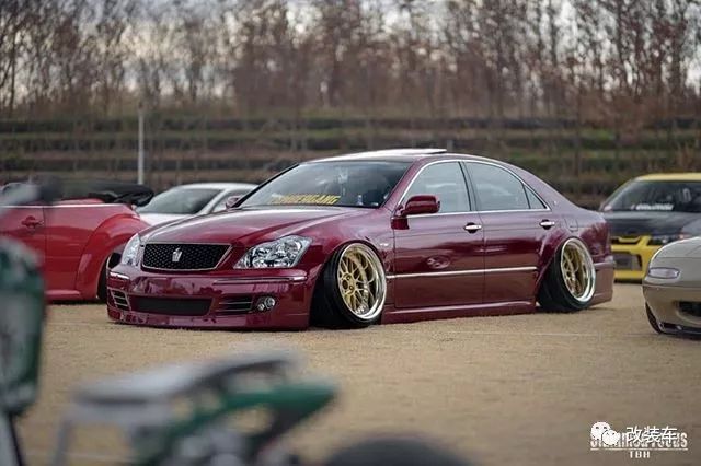 十二代皇冠经典传奇,为什么说12代皇冠是经典