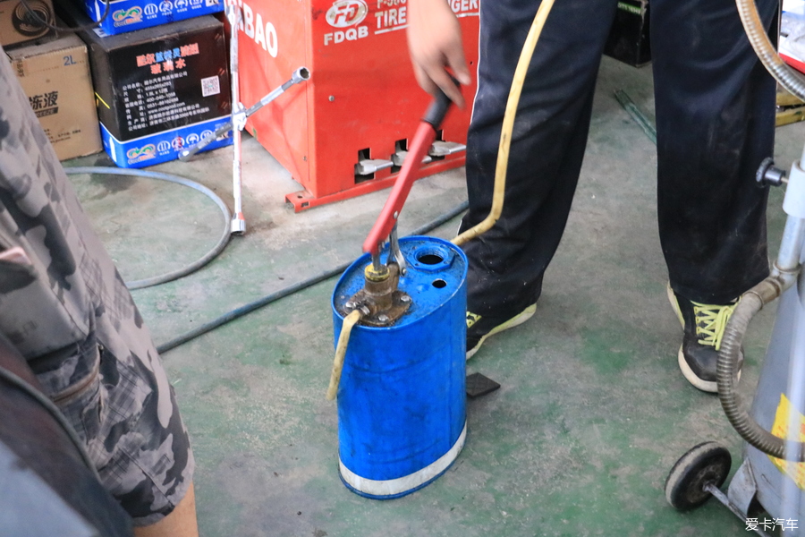 汽车5万km左右需要更换哪些零件,30万公里的车应该换哪些零部件