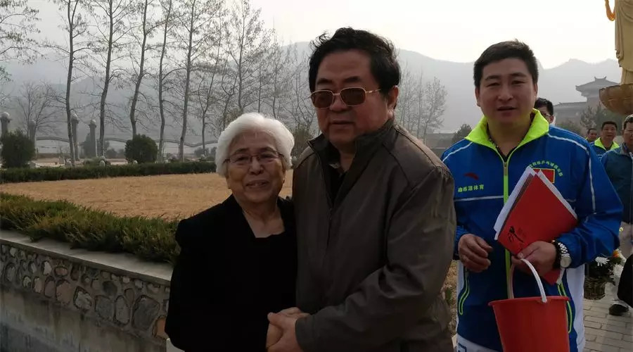 六年，不忘先夫庄则栋遗志，75岁的她奔走华夏为乒乓精神传承