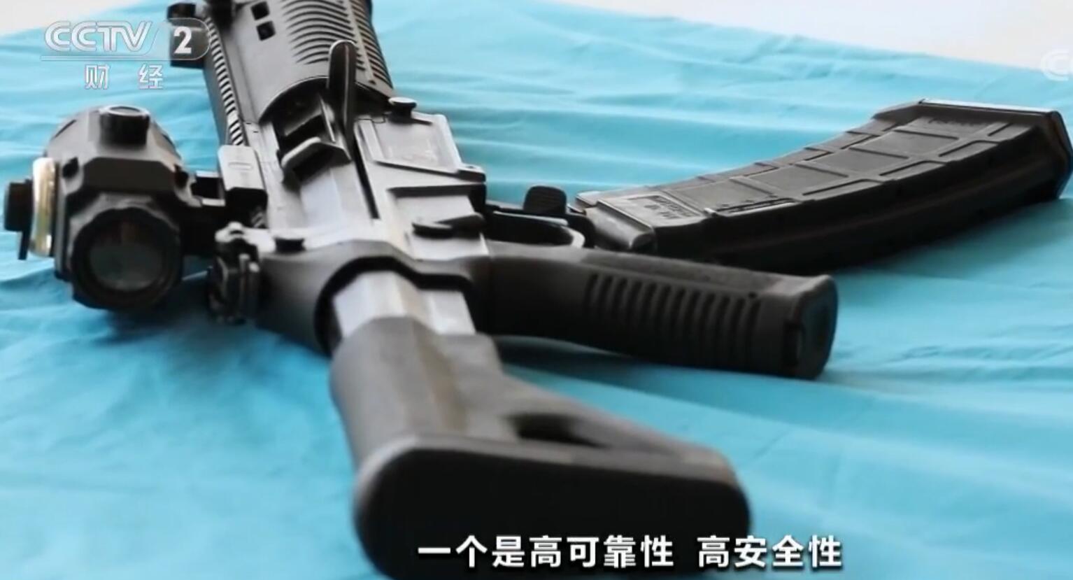 国产高精度狙击步枪对比世界水平,新式步枪亮相实弹射击考核