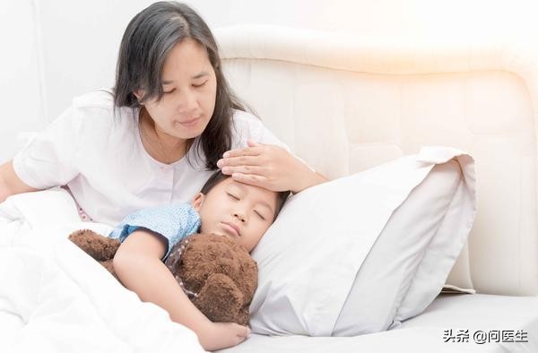 小孩发烧用退热贴有没有用,孩子发烧退热贴该不该贴