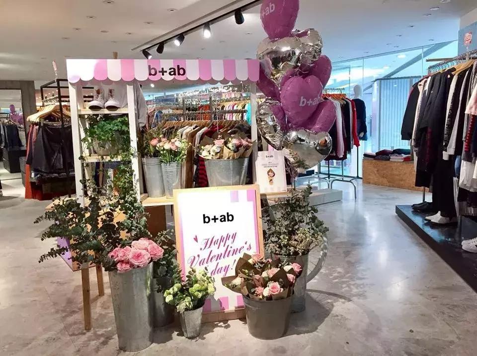 香港品牌女包8号店,香港高奢女装店