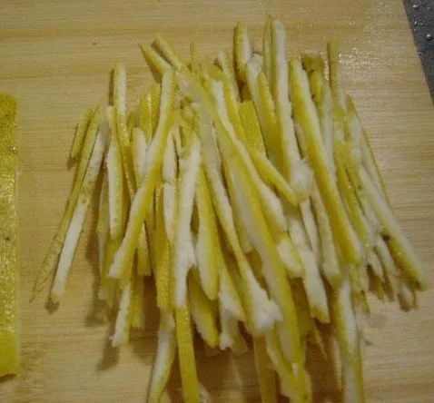 绿萝忘浇水黄叶怎么治疗让它变绿,绿萝文竹总发黄1招让它绿油油