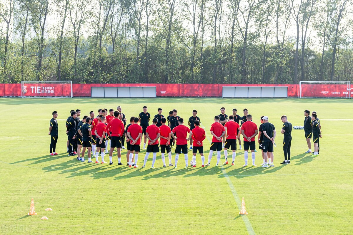 国足对澳大利亚比赛直播时间,国足对战澳大利亚赛前发布会