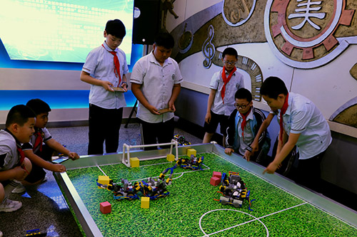 铁西发布丨“小齿轮”旋转出校园生活五彩阳光