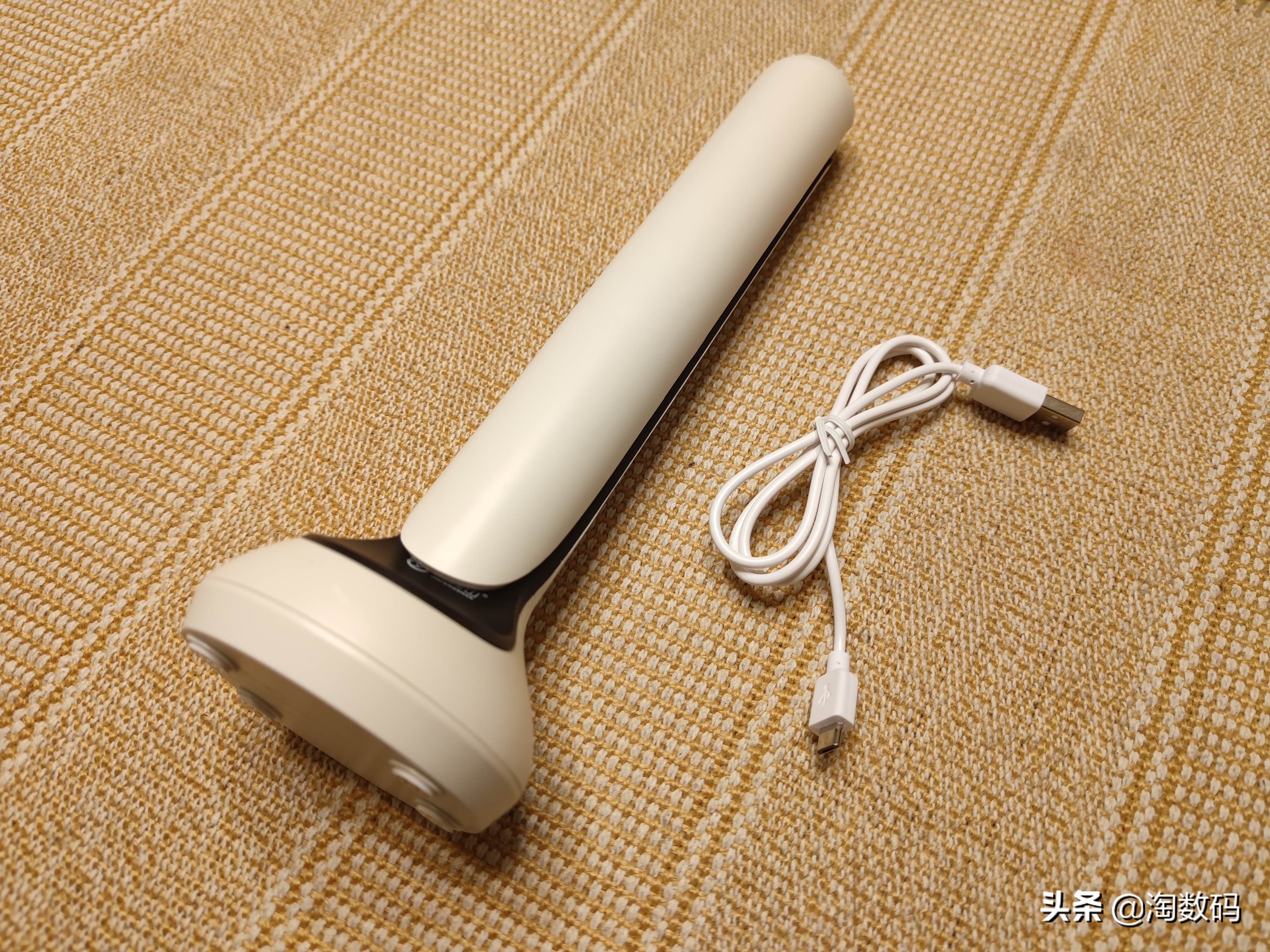 国货内卷无情：￥13块钱的3色温2400mAh充电式触控台灯开箱晒个单