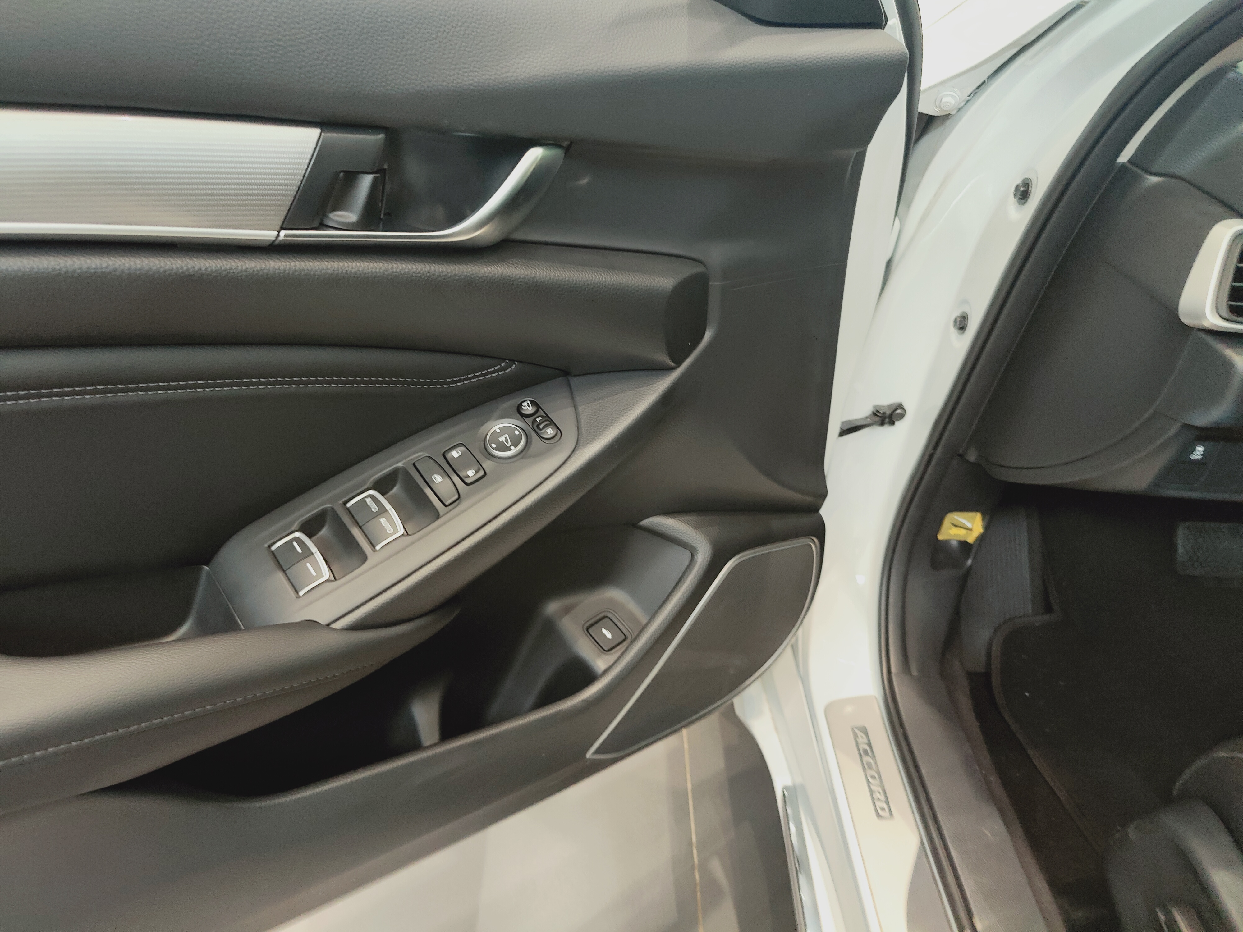 20万级别的合资b级车推荐本田雅阁,销量最高的B级小轿车