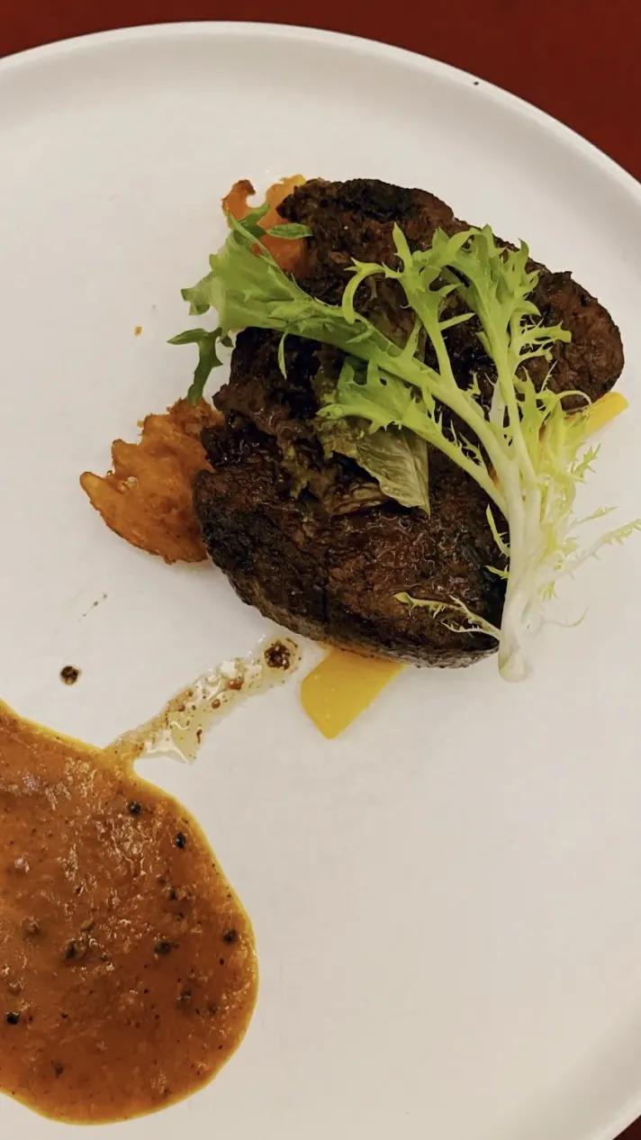 别争了,这条马路才是魔都内卷之王