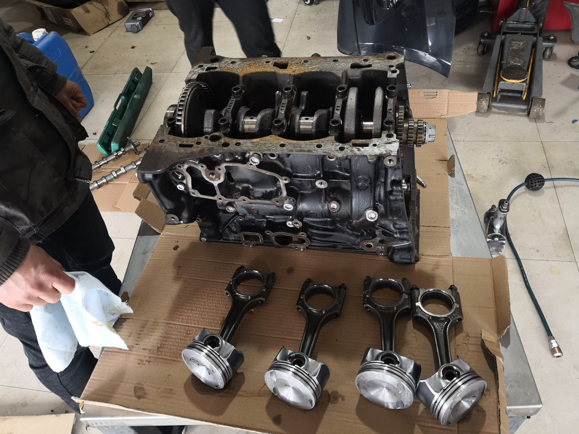 奥迪q3轿跑版烧机油吗,19款奥迪q3会烧机油吗