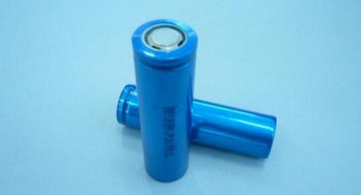 18650锂电池充不进去怎么激活,18650锂电池可以用万能充电器充吗