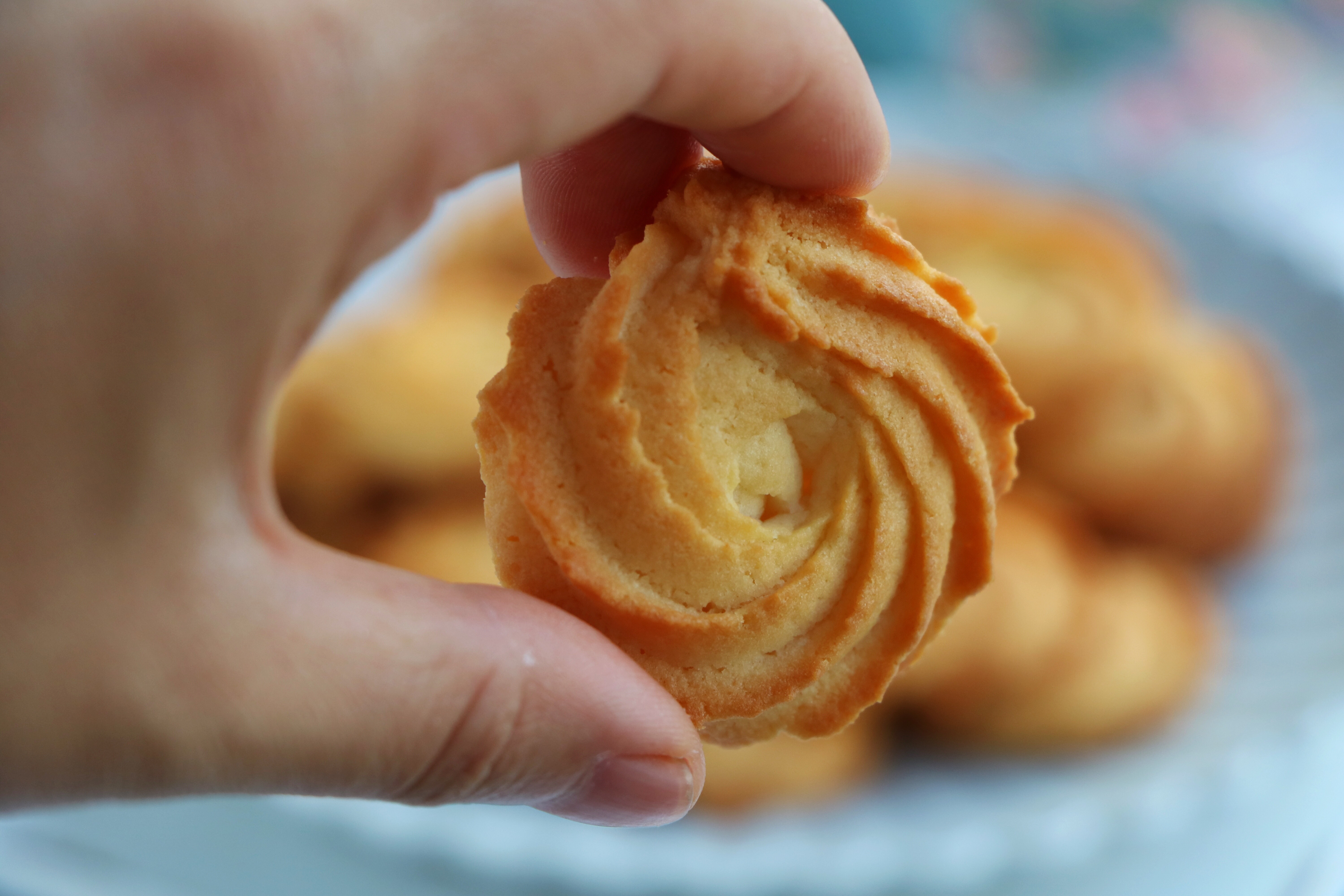 曲奇饼干怎么做又酥又香,简单曲奇饼干做法无需打蛋器