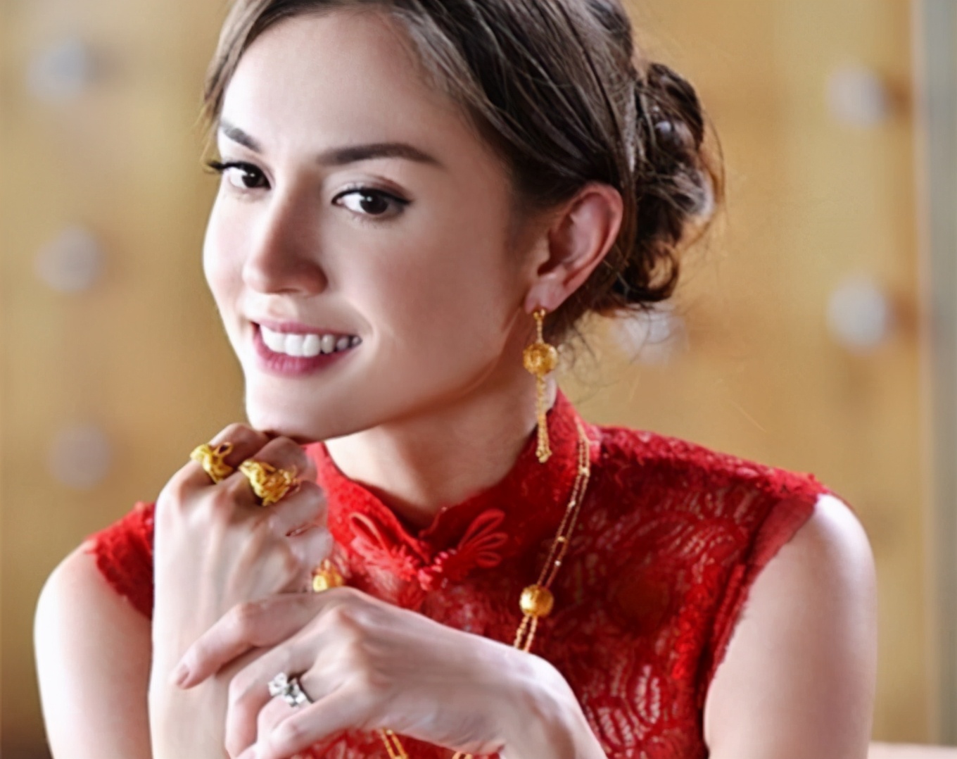 刘碧丽豪华庄园,曝刘碧丽抵豪宅还债