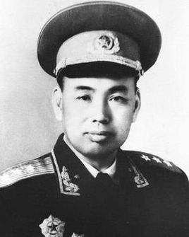 上将*世友许**当年是如何脱颖而出的？成名于红军史上最险的一战