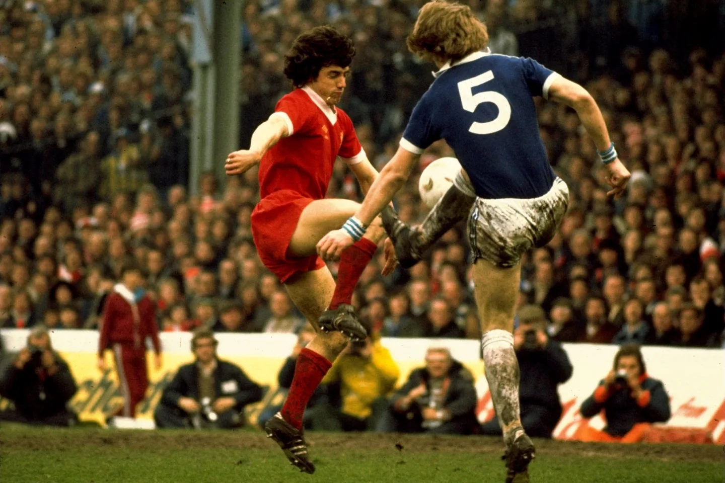 足球阵型以及特点,足球阵型全解析图