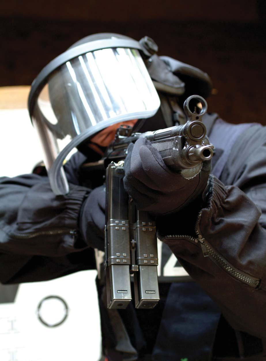 旧版改良冲锋枪,结构简单又特别耐造的冲锋枪