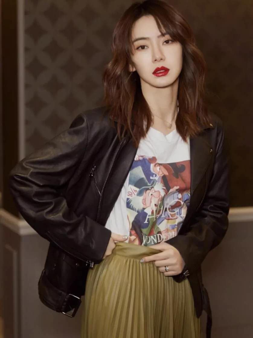 女明星们都穿的什么t恤,今年爆款t恤女