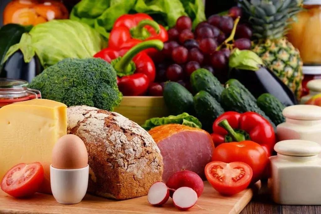 爱优治疗近视,爱优喂如何促进宝宝的口腔发育