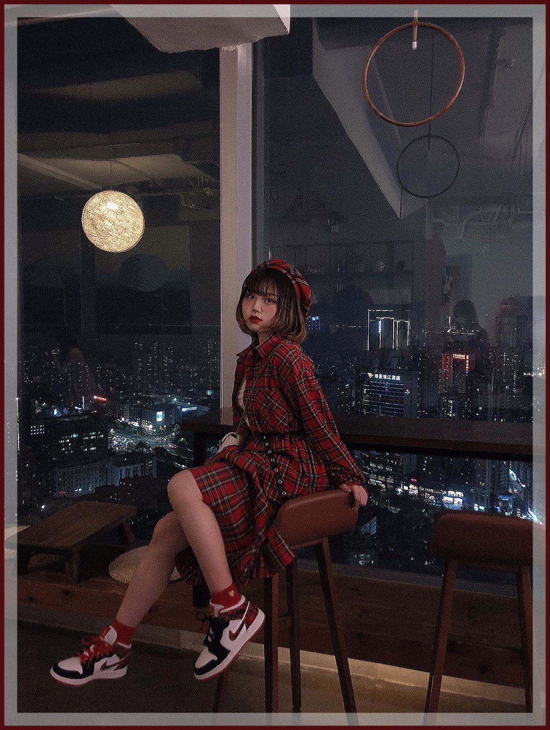 我花2000块抢到3双限量球鞋,还送了一个包...