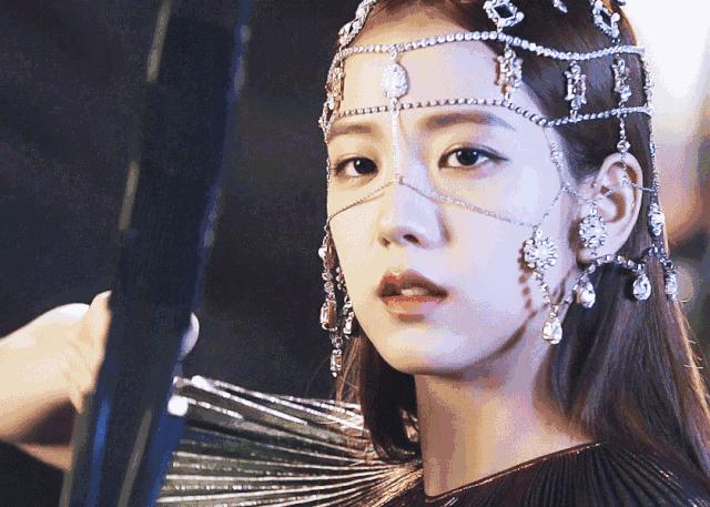 迪奥官宣金智秀全球双线大使,亚洲唯一迪奥代言