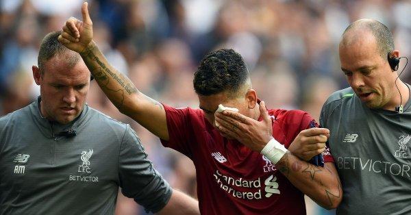 菲尔米诺庆祝动作挡眼睛,詹俊解说利物浦菲尔米诺