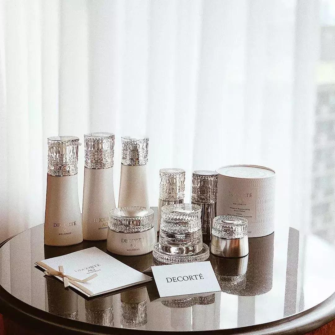 黛珂aq属于什么档次,黛珂aq系列金色和白色有什么区别